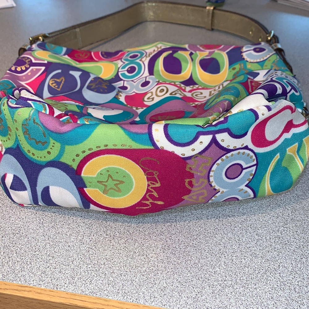 Coach Poppy Pop C Graffiti Shoulder bag - Picture 4 of 14